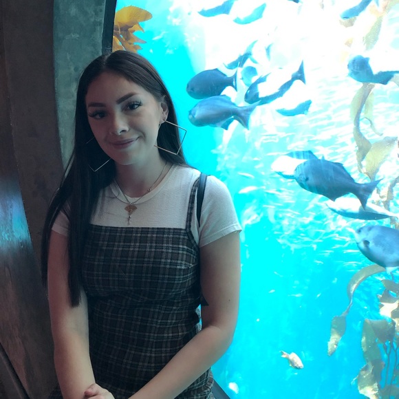 Meet Your Buyer/Seller - Picture 1 of 3